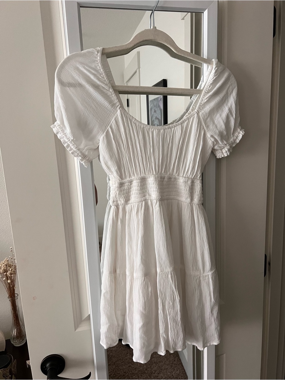 Hollister White Puff Sleeve Smocked Waist Tiered Dress